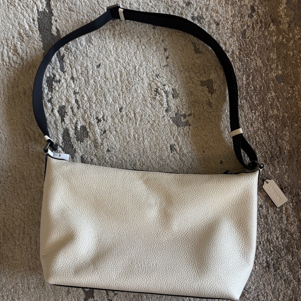 Coach finn crossbody bag